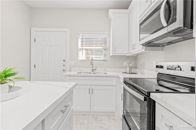 2509 E Israel Avenue, Alton, TX 78572