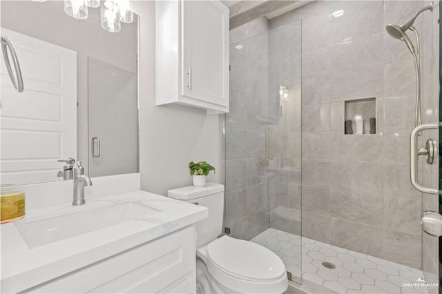 2509 E Israel Avenue, Alton, TX 78572