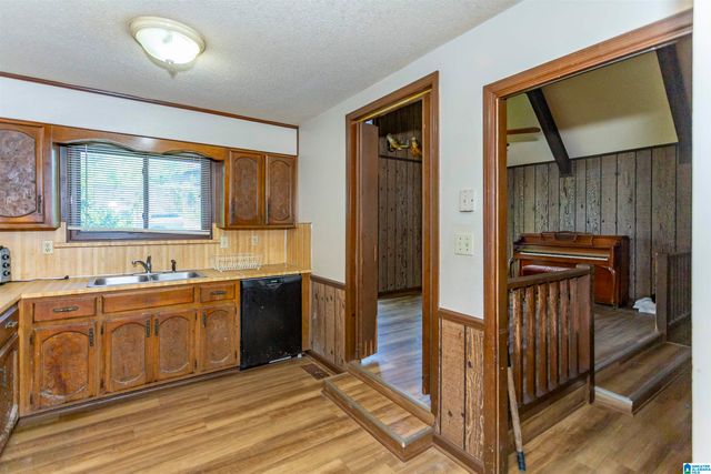 760 WALLS ROAD, Birmingham, AL 35224