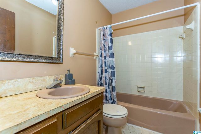 760 WALLS ROAD, Birmingham, AL 35224