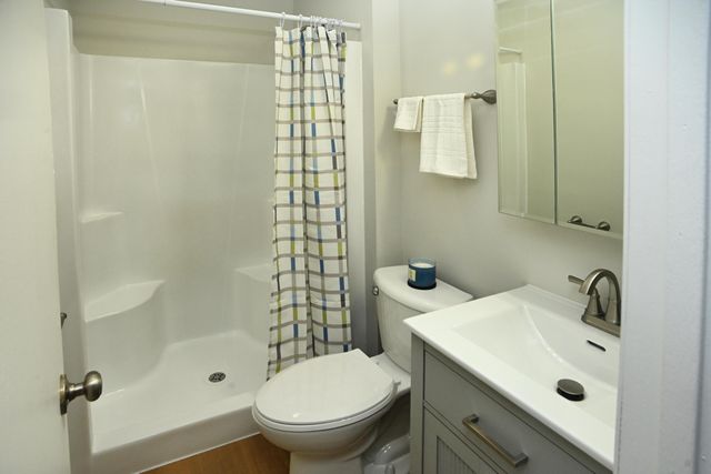 2242 Newton Street, Lake Station, IN 46405