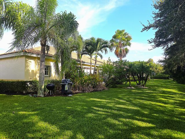 2323 WINDJAMMER Way, West Palm Beach, FL 33411