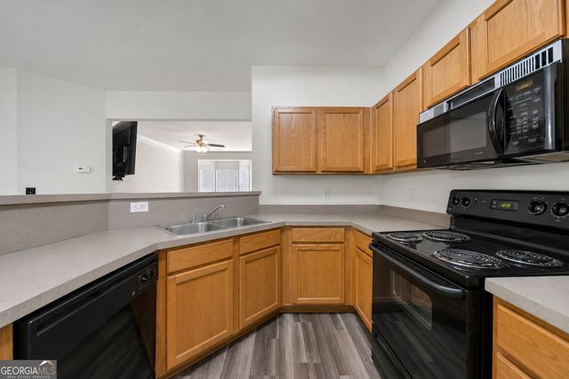 4625 Crawford Oaks Drive, Oakwood, GA 30566