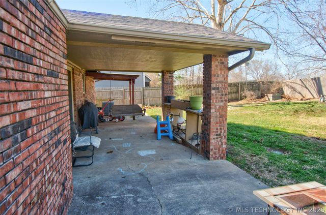 3008 Shelby Circle, Muskogee, OK 74403