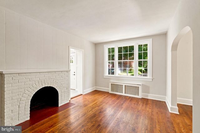 6706 44TH AVE, Hyattsville, MD 20782