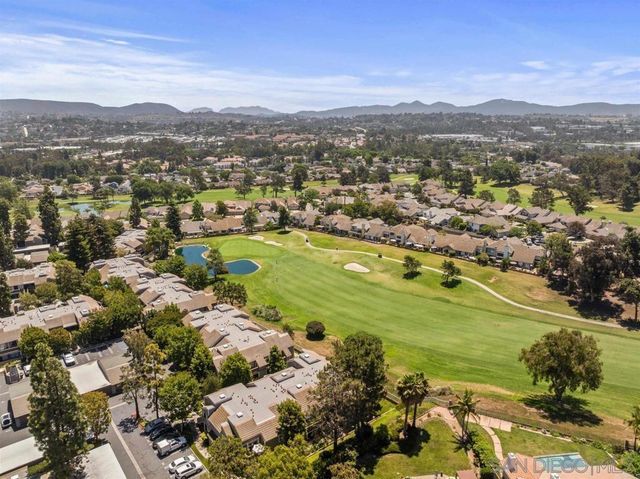 1087 Shadowridge Dr 107, Vista, CA 92081