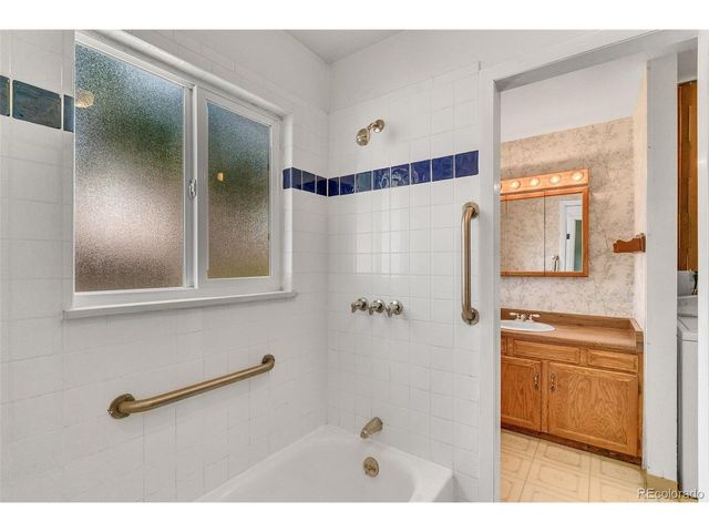 11609 E Walsh Pl, Aurora, CO 80012