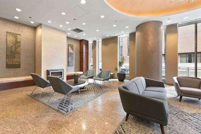 222 N Columbus Drive 1702, Chicago, IL 60601