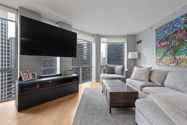 222 N Columbus Drive 1702, Chicago, IL 60601