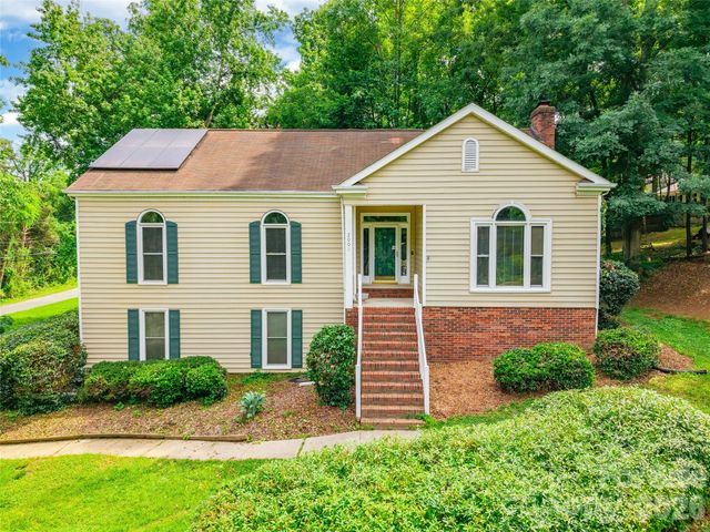 2001 Colony Hill Drive, Charlotte, NC 28214