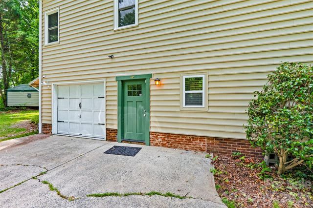 2001 Colony Hill Drive, Charlotte, NC 28214