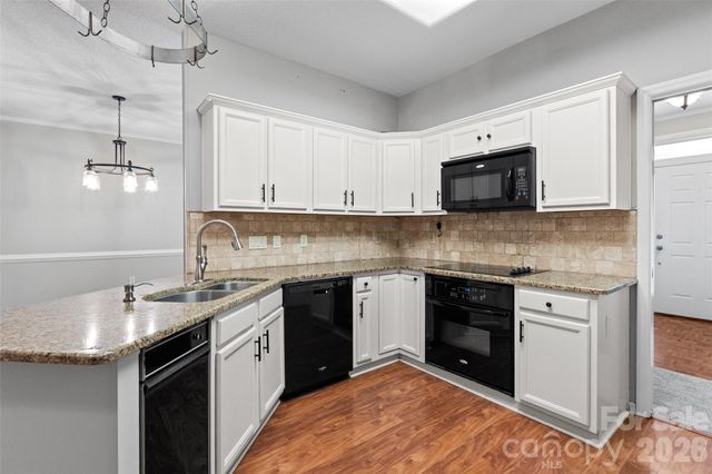 2001 Colony Hill Drive, Charlotte, NC 28214