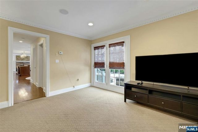 16 Herron, Harrington Park, NJ 07640