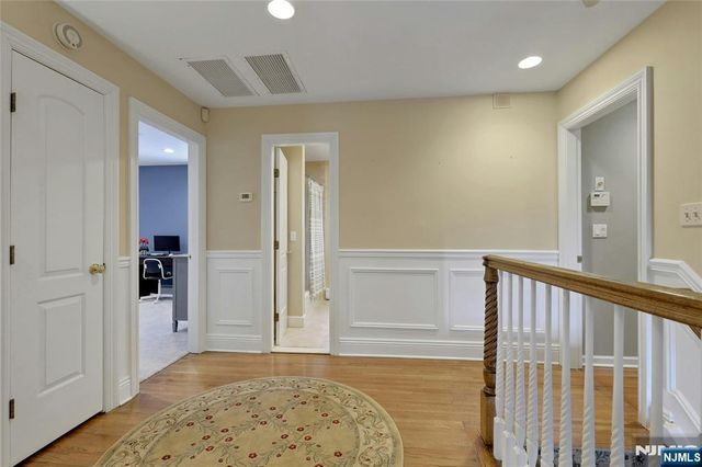 16 Herron, Harrington Park, NJ 07640