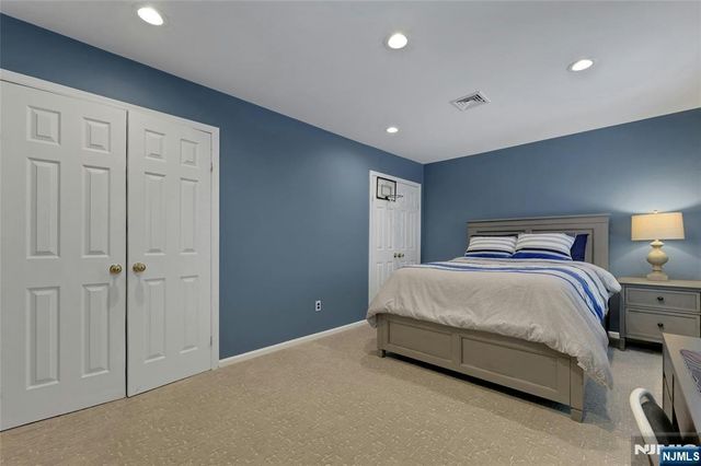 16 Herron, Harrington Park, NJ 07640