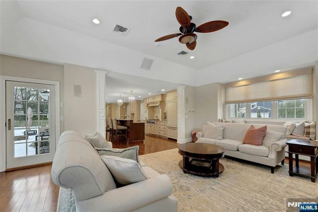 16 Herron, Harrington Park, NJ 07640