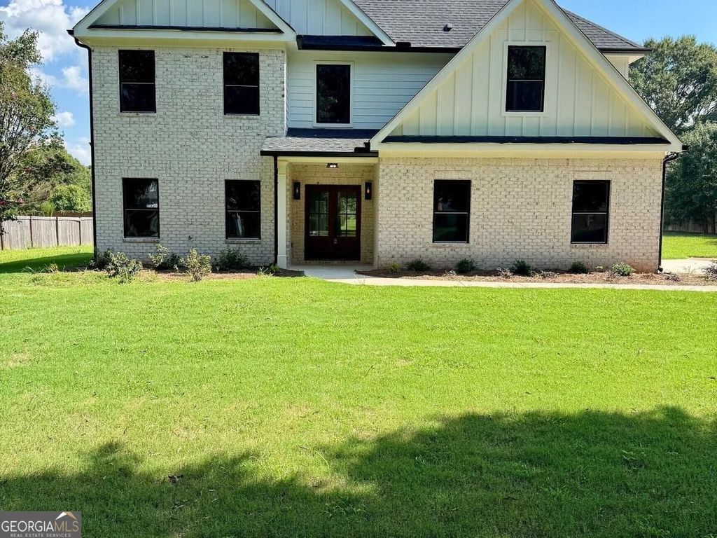 405 Norman Court, Hampton, GA 30228 — exterior