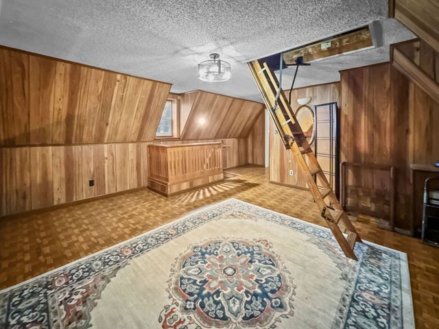 241 Robin Hood Road, Gordonville, TX 76245