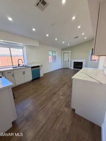 38028 Jeri Lane, Palmdale, CA 93550