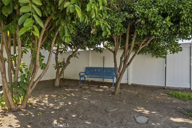8440 Oakdale Avenue, Winnetka, CA 91306