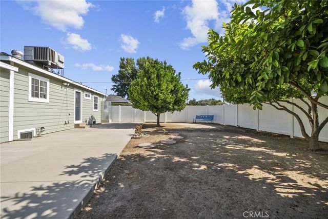 8440 Oakdale Avenue, Winnetka, CA 91306
