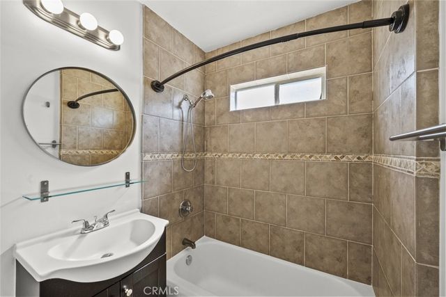 8440 Oakdale Avenue, Winnetka, CA 91306