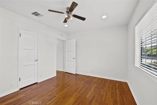 8440 Oakdale Avenue, Winnetka, CA 91306