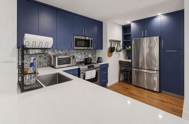 6815 Edgewater Drive 201, Coral Gables, FL 33133