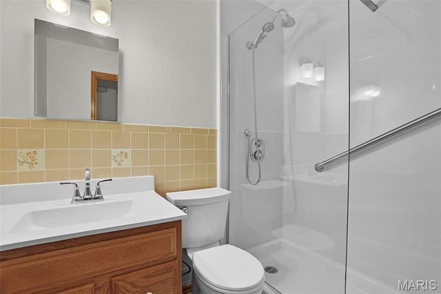 1865 Violet Drive, Florissant, MO 63031