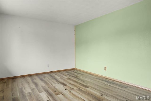 1865 Violet Drive, Florissant, MO 63031