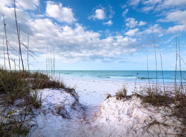 450 FIREHOUSE COURT, Longboat Key, FL 34228