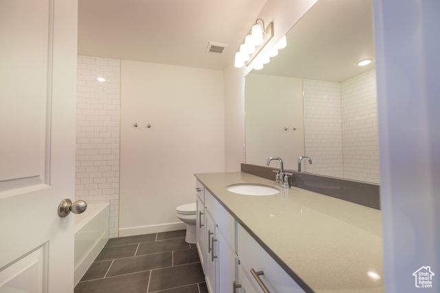 158 S BUSHNELL WAY, Clearfield, UT 84015