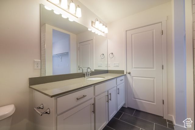 158 S BUSHNELL WAY, Clearfield, UT 84015