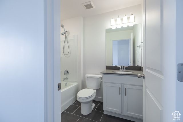 158 S BUSHNELL WAY, Clearfield, UT 84015