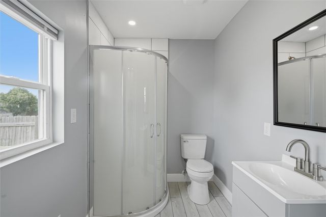 164 W Larkspur St, Munhall, PA 15120