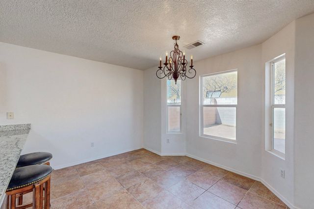 1112 Telstar Loop NW, Albuquerque, NM 87121