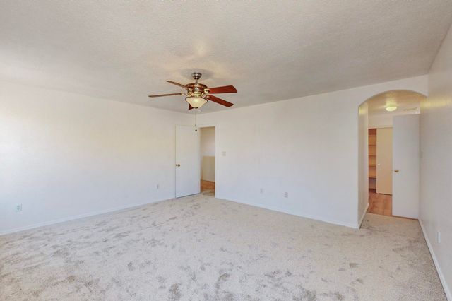 1112 Telstar Loop NW, Albuquerque, NM 87121
