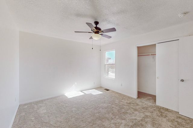 1112 Telstar Loop NW, Albuquerque, NM 87121