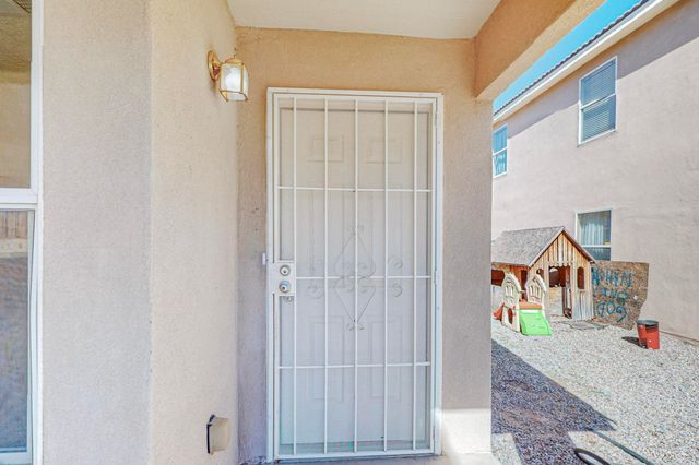 1112 Telstar Loop NW, Albuquerque, NM 87121