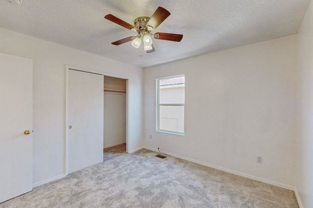 1112 Telstar Loop NW, Albuquerque, NM 87121