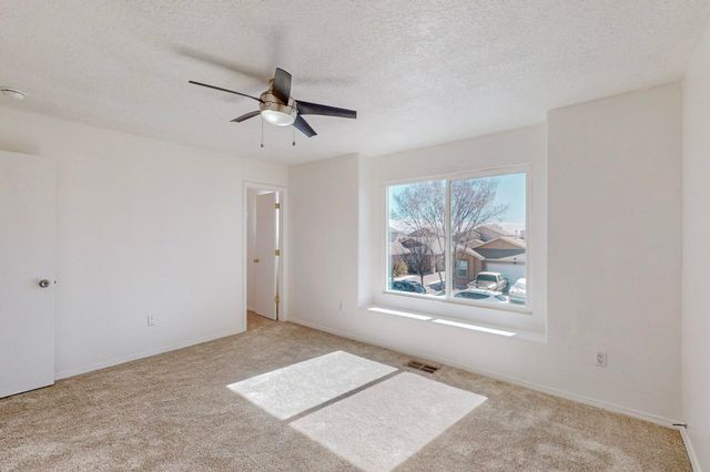 1112 Telstar Loop NW, Albuquerque, NM 87121