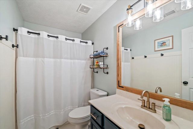 11835 HWY 194 HWY, Oakland, TN 38060