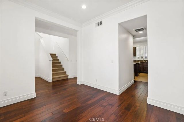 279 W Sparkleberry, Orange, CA 92865