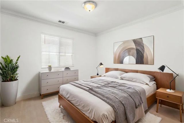 279 W Sparkleberry, Orange, CA 92865