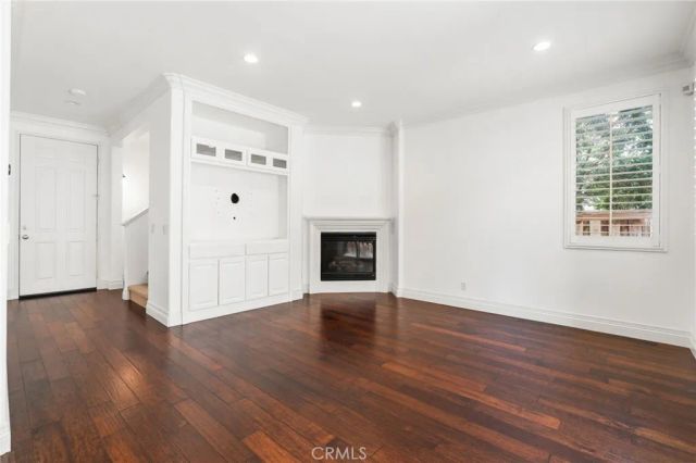 279 W Sparkleberry, Orange, CA 92865