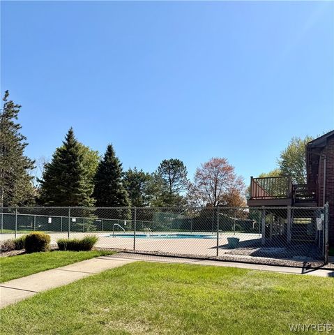 113 Cimarand Drive, Amherst, NY 14221