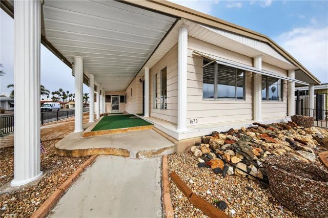 1670 Santa Susana, Hemet, CA 92543