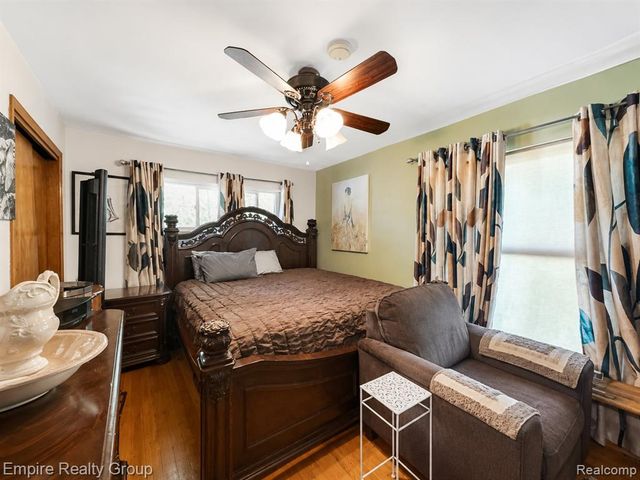 17300 Buckingham Avenue, Beverly Hills, MI 48025