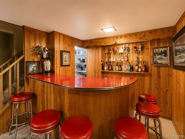 17300 Buckingham Avenue, Beverly Hills, MI 48025