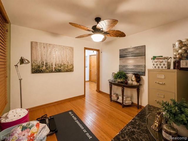 17300 Buckingham Avenue, Beverly Hills, MI 48025
